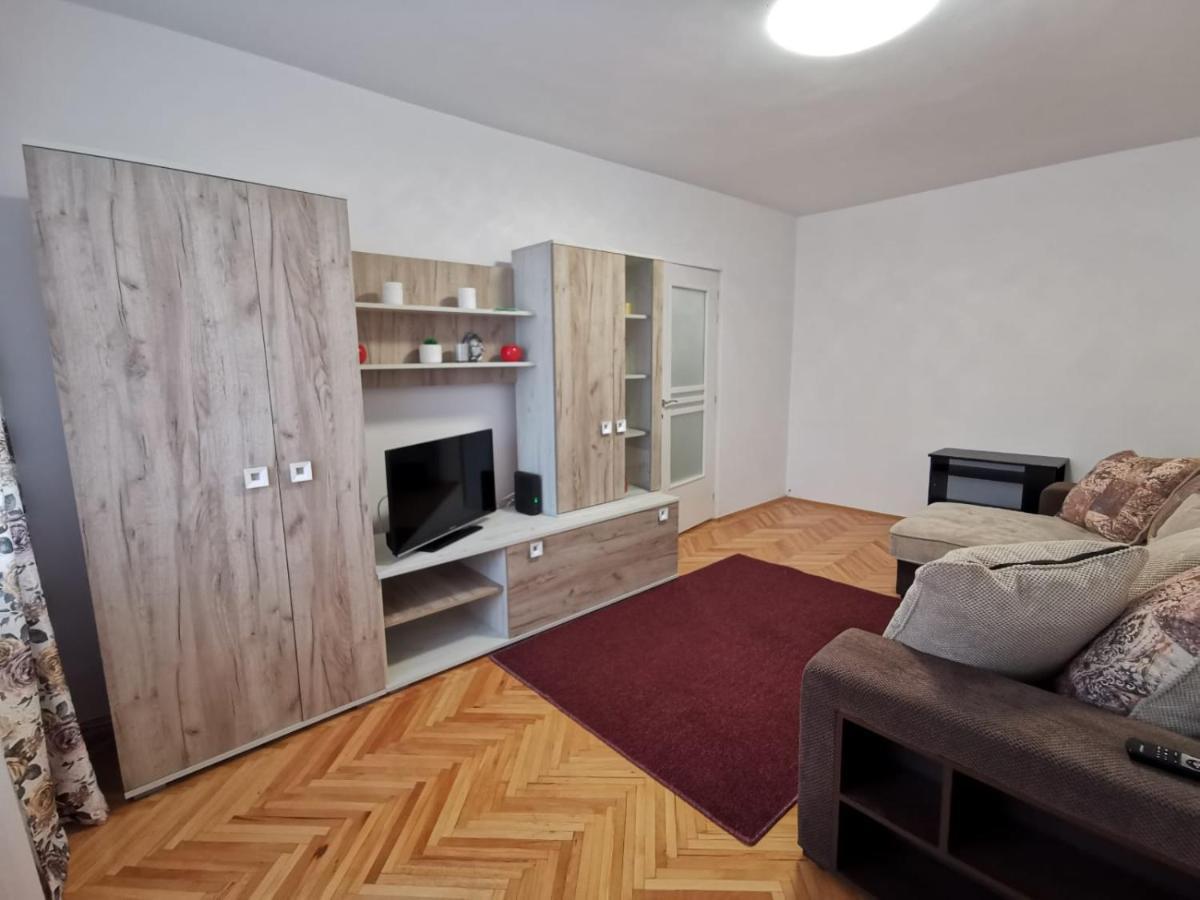 Apartament Carla-Maria Дева Екстериор снимка